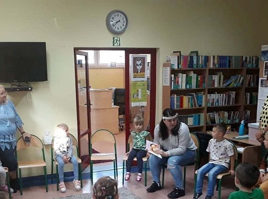 Święto Kropki mamy, do biblioteki przedszkolaki zapraszamy!