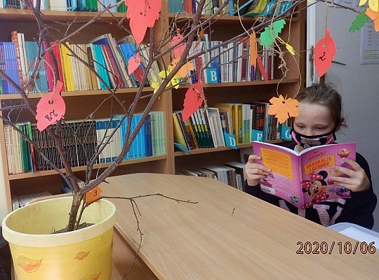 I Międzynarodowa Edycja Ogólnopolskiej Akcji Bicia Rekordu W Czytaniu na Przerwie, połączona z zabawą biblioteczną „Wylosuj sobie książkę na jesienne dni”.