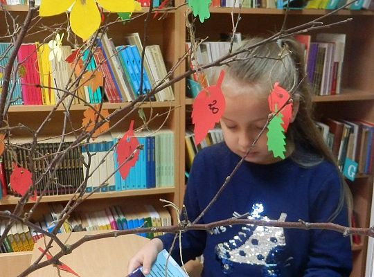 I Międzynarodowa Edycja Ogólnopolskiej Akcji Bicia Rekordu W Czytaniu na Przerwie, połączona z zabawą biblioteczną „Wylosuj sobie książkę na jesienne dni”.
