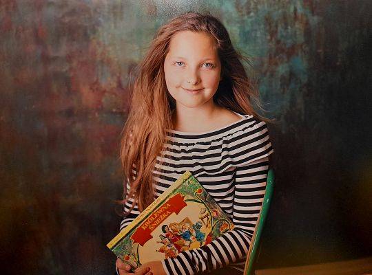 Z Książką Uczniom do twarzy