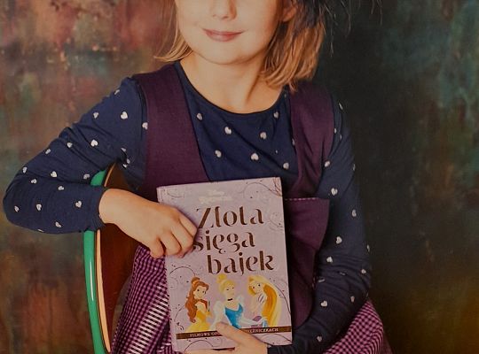 Z Książką Uczniom do twarzy