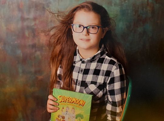 Z Książką Uczniom do twarzy