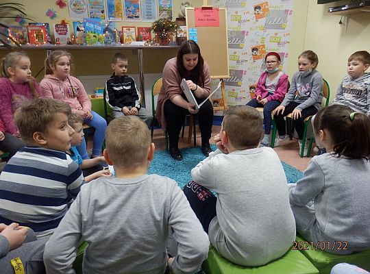 „Babcia i Dziadek od A do Z” spotkanie czytelnicze z klasą II b