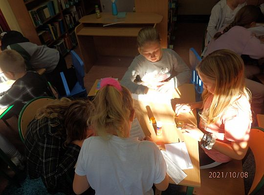 Wędrując po świecie z baśnią i legendą -  przystanek  pierwszy