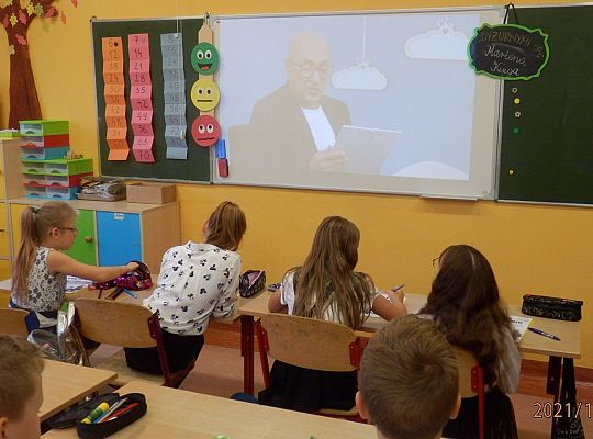 Czytamy z Klasą ...3 b