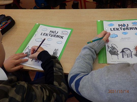 Czytamy z Klasą ...3 b