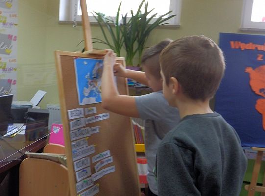 4 b na szlaku europejskich najsłynniejszych baśni