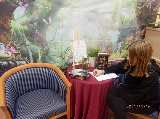 "Przepisujemy Tolkiena" ! Akcja w toku.