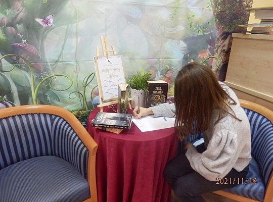 "Przepisujemy Tolkiena" ! Akcja w toku.