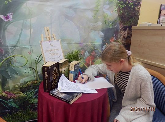 "Przepisujemy Tolkiena"...