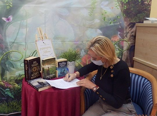 "Przepisujemy Tolkiena"...