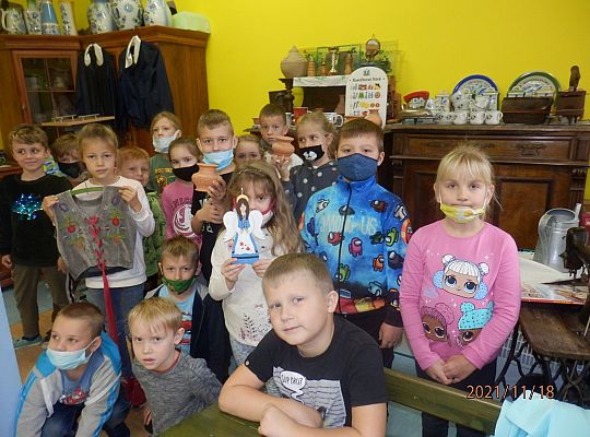 Czytanie ma moc ! w klasie 1 b