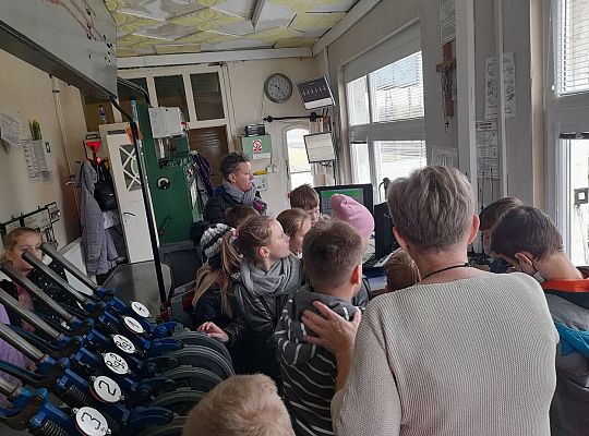 Podróże małe i duże. Poznajemy zawody - dyżurny ruchu