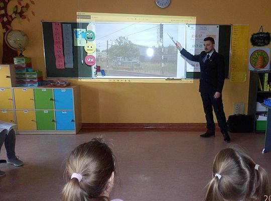 Podróże małe i duże. Poznajemy zawody - dyżurny ruchu