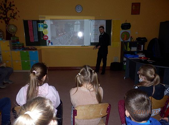 Podróże małe i duże. Poznajemy zawody - dyżurny ruchu