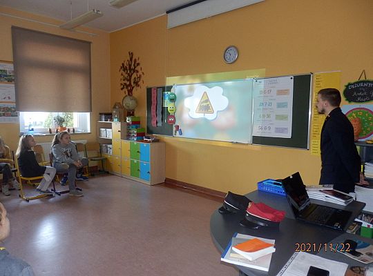 Podróże małe i duże. Poznajemy zawody - dyżurny ruchu