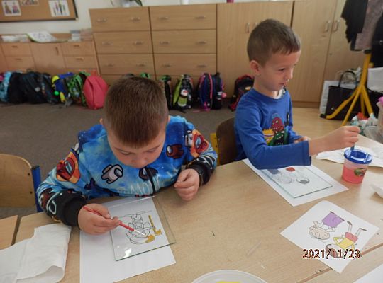 Malowanie na szkle – jak to się robi?