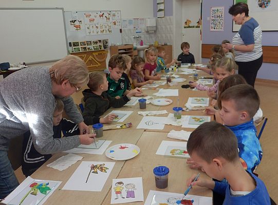 Malowanie na szkle – jak to się robi?