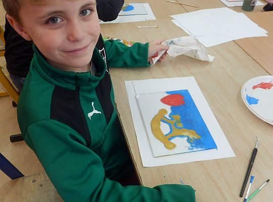 Malowanie na szkle – jak to się robi?