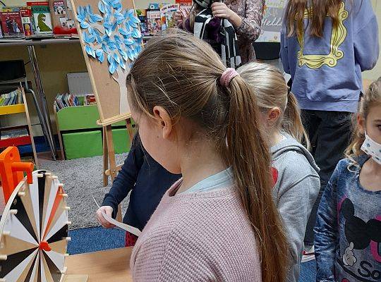 „Andrzeju,  Andrzeju…” Wróżby  w bibliotece