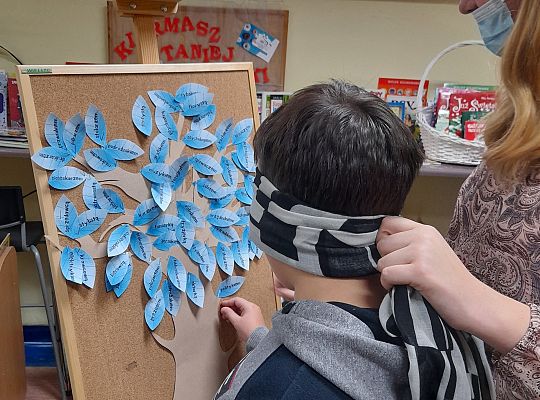 „Andrzeju,  Andrzeju…” Wróżby  w bibliotece