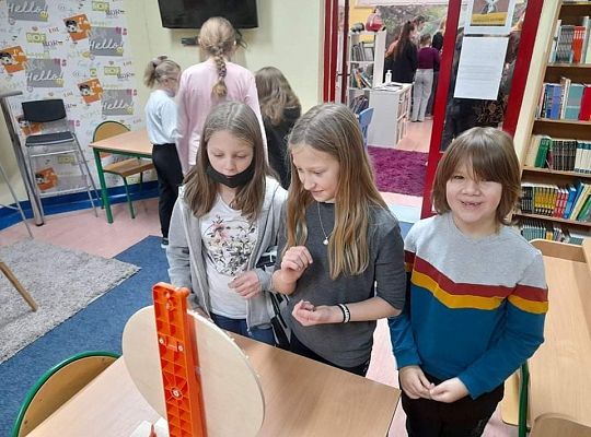 „Andrzeju,  Andrzeju…” Wróżby  w bibliotece