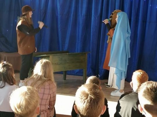 Jasełka w klasach 4 - 8