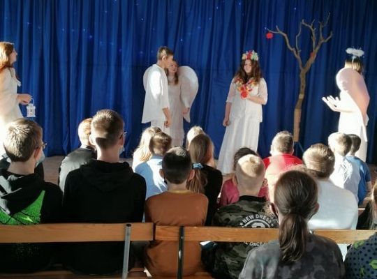 Jasełka w klasach 4 - 8