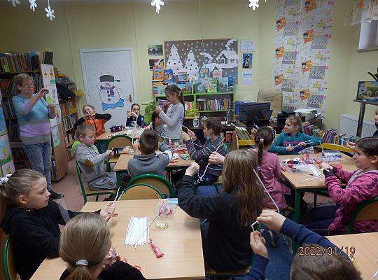 Serce z  papierowej wikliny