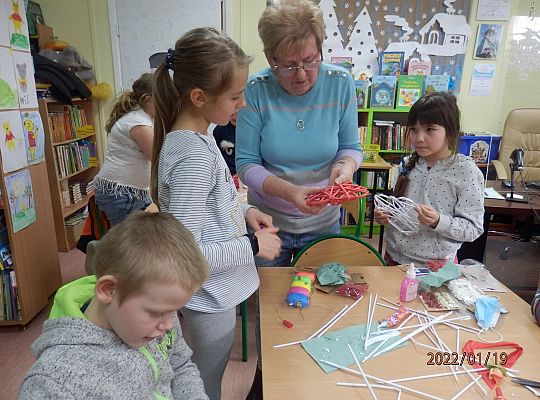 Serce z  papierowej wikliny