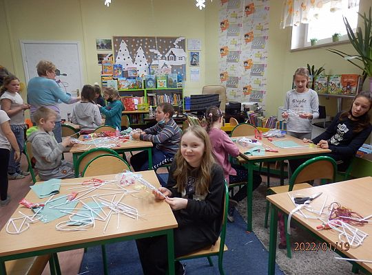 Serce z  papierowej wikliny