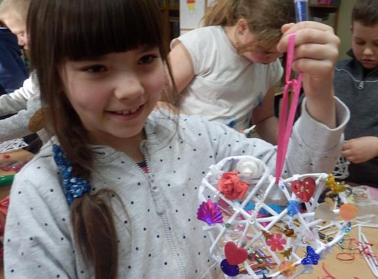 Serce z  papierowej wikliny