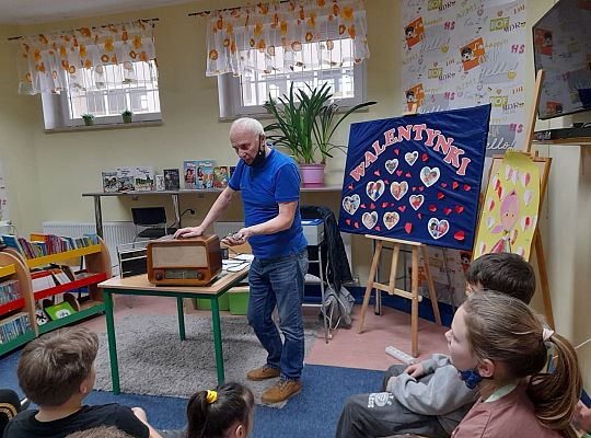 Na falach eteru. Światowy Dzień Radia