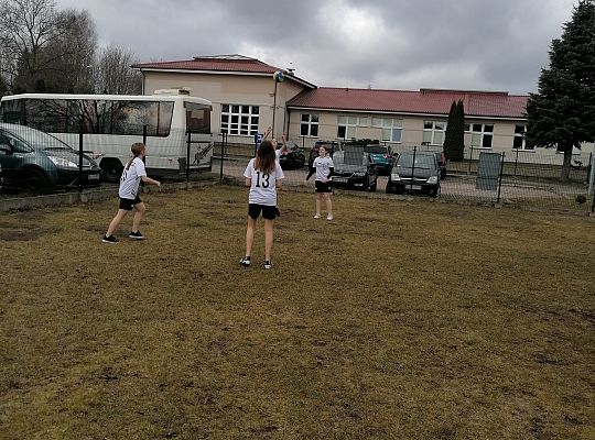 Gminne Zawody w Siatkówkę klas starszych