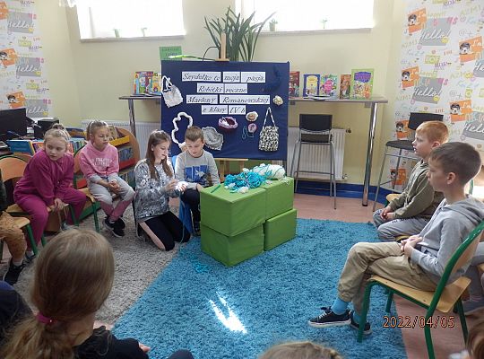 „Szydełko to moja pasja”. Warsztaty szydełkowania  przeprowadzone przez Marlenę z klasy IV b