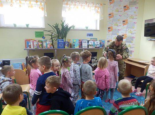 Magiczna moc bajek. Spotkanie grupy O C z  Panem Michałem - Żołnierzem