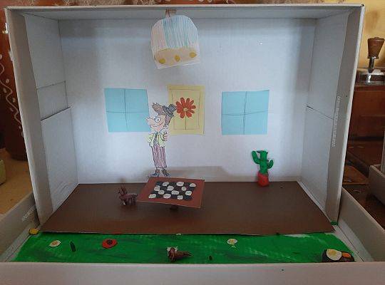 Klasa 3 b, Detektyw Pozytywka i lekturki spod chmurki