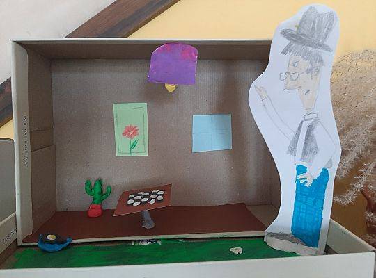 Klasa 3 b, Detektyw Pozytywka i lekturki spod chmurki