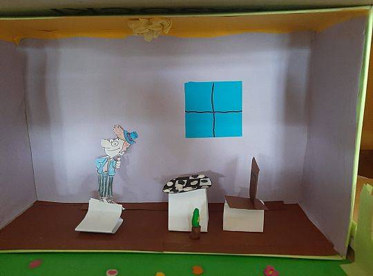 Klasa 3 b, Detektyw Pozytywka i lekturki spod chmurki