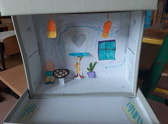 Klasa 3 b, Detektyw Pozytywka i lekturki spod chmurki