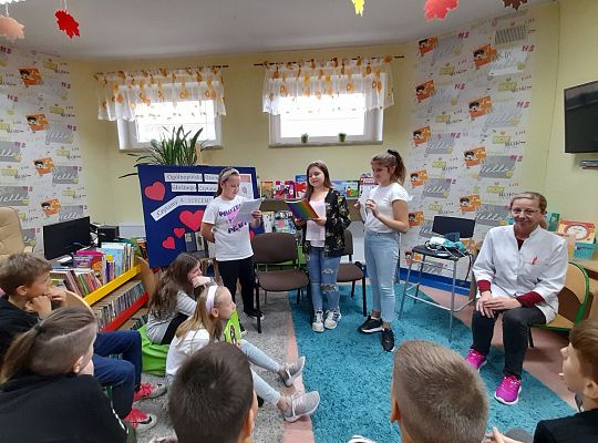 "Czytamy z SERCEM".  Ogólnopolska akcja czytelnicza