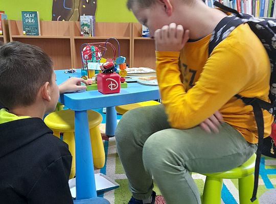 Czytanie przez podróżowanie