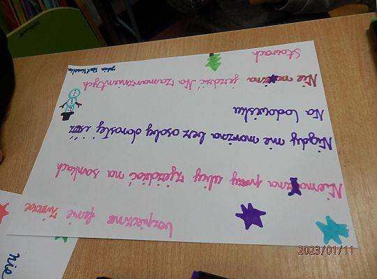 Zmalujmy "coś" na przerwie w bibliotece...