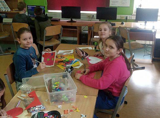 Warsztaty walentynkowe na świetlicy szkolnej