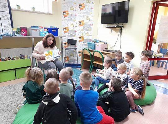 Z Fenkiem uczymy się numeru alarmowego