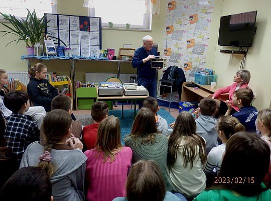 O falach radiowych słów kilka...