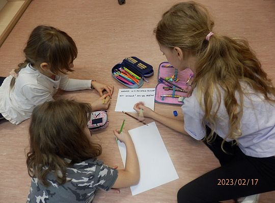 Odczarowujemy czytanie, z kotem Garfildem i klasą 2 b  !