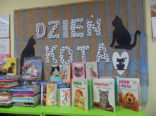 Odczarowujemy czytanie, z kotem Garfildem i klasą 2 b  !