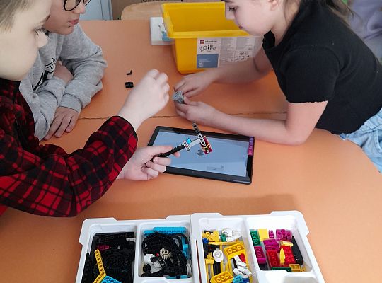 Zajęcia z programowania i robotyki