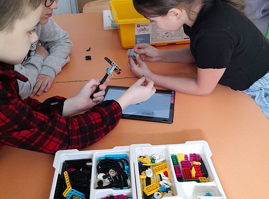 Zajęcia z programowania i robotyki